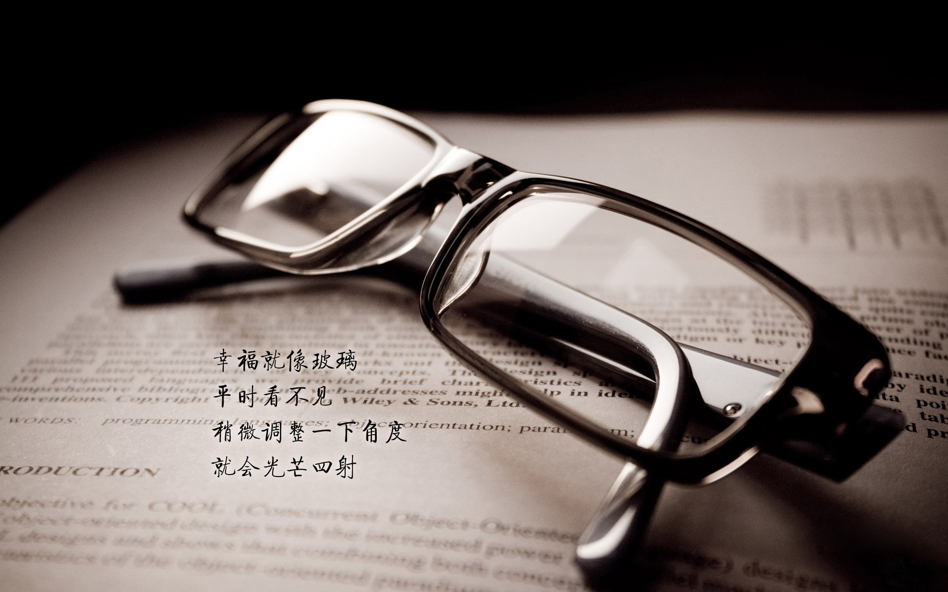 九游娱乐(jiuyou)官方网站-港口海上灯光水上漂流大赛，灯火璀璨中的极速漂流，水上灯光秀图片