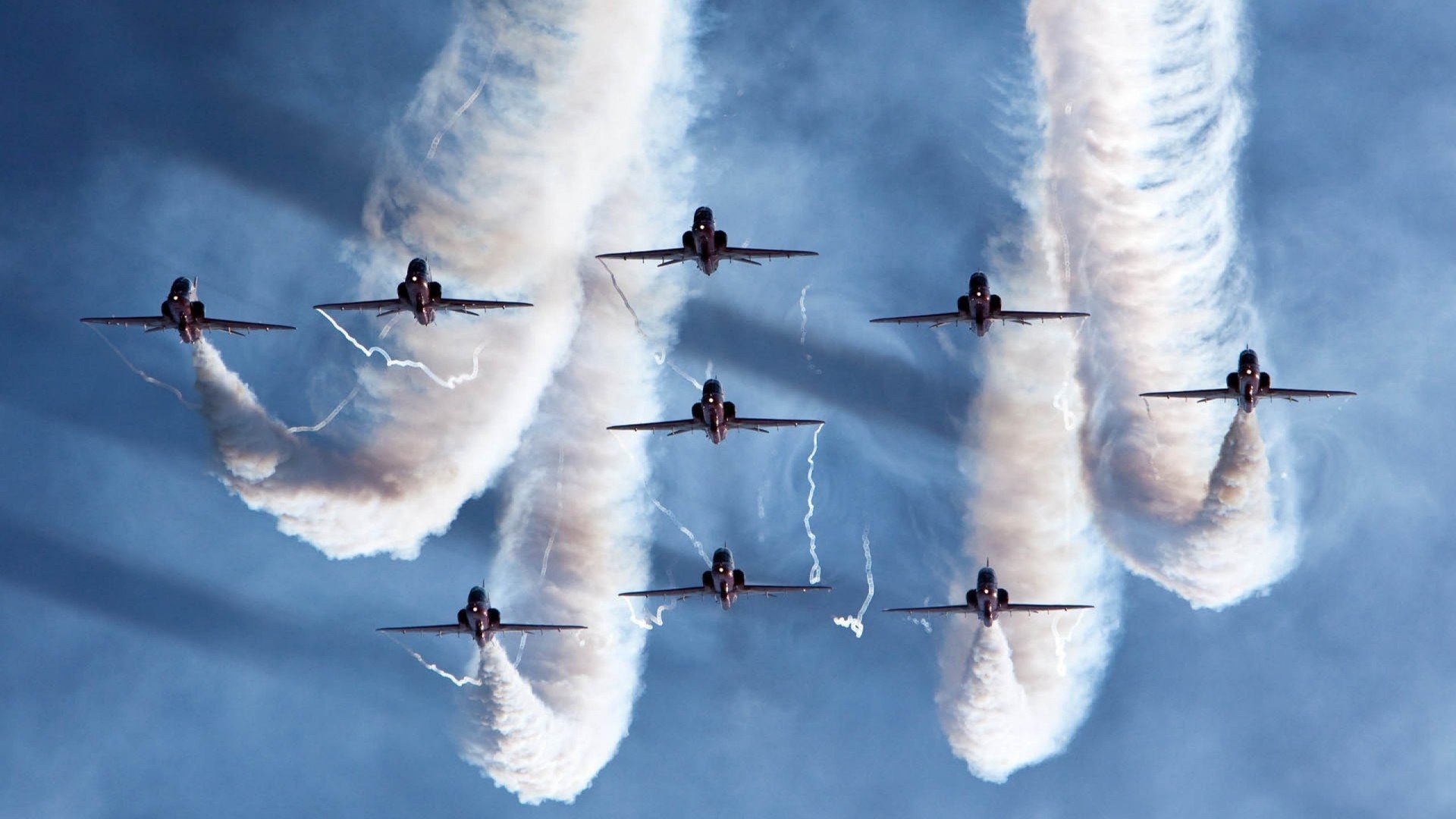 九游登录中心-观众的狂热：欧冠现场的疯狂应援和呐喊，欧冠 观众