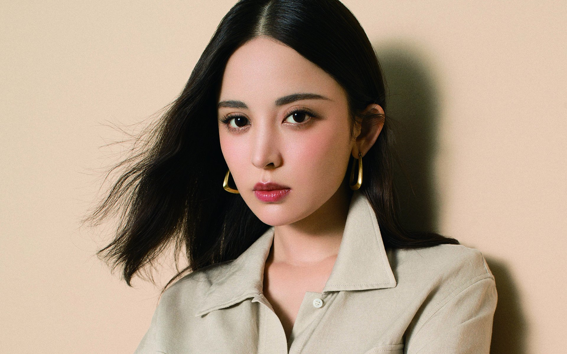 九游游戏中心官网-广告商争相抢占曝光机会，助威搅动球迷狂热，广告ua